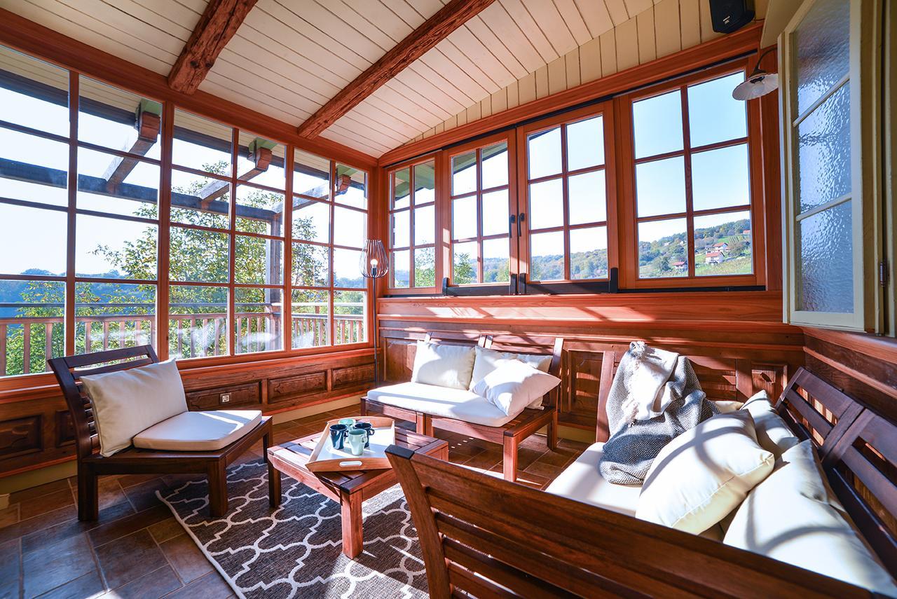 Villa Les With Hot Tub & Sauna Брежице Экстерьер фото