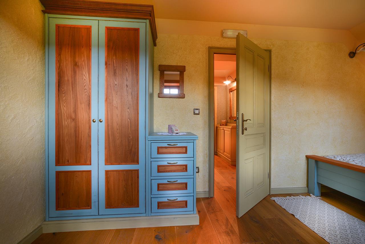 Villa Les With Hot Tub & Sauna Брежице Экстерьер фото