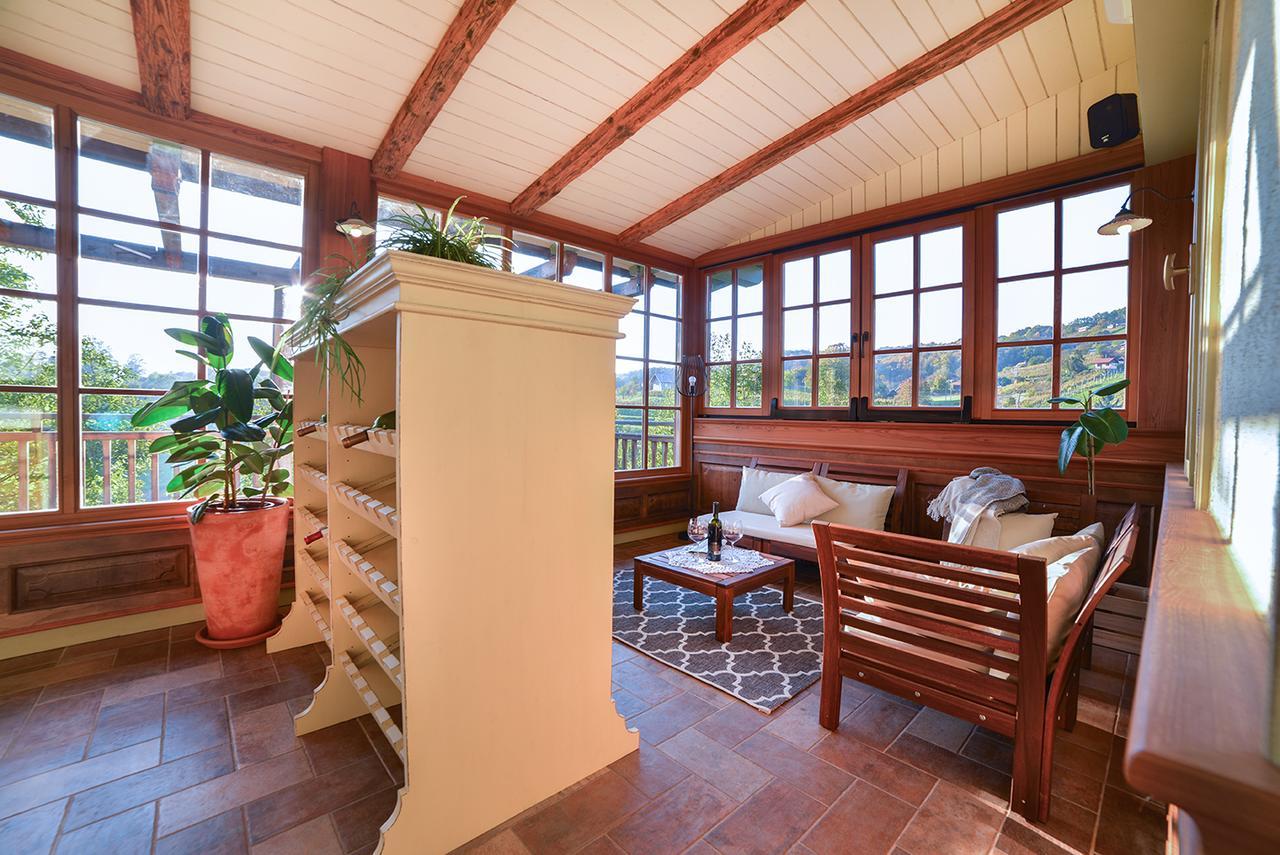 Villa Les With Hot Tub & Sauna Брежице Экстерьер фото